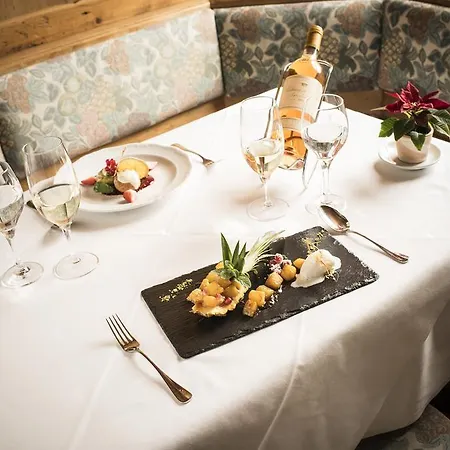 Otel Posthotel Arosa