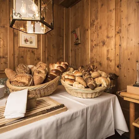 Otel Posthotel Arosa